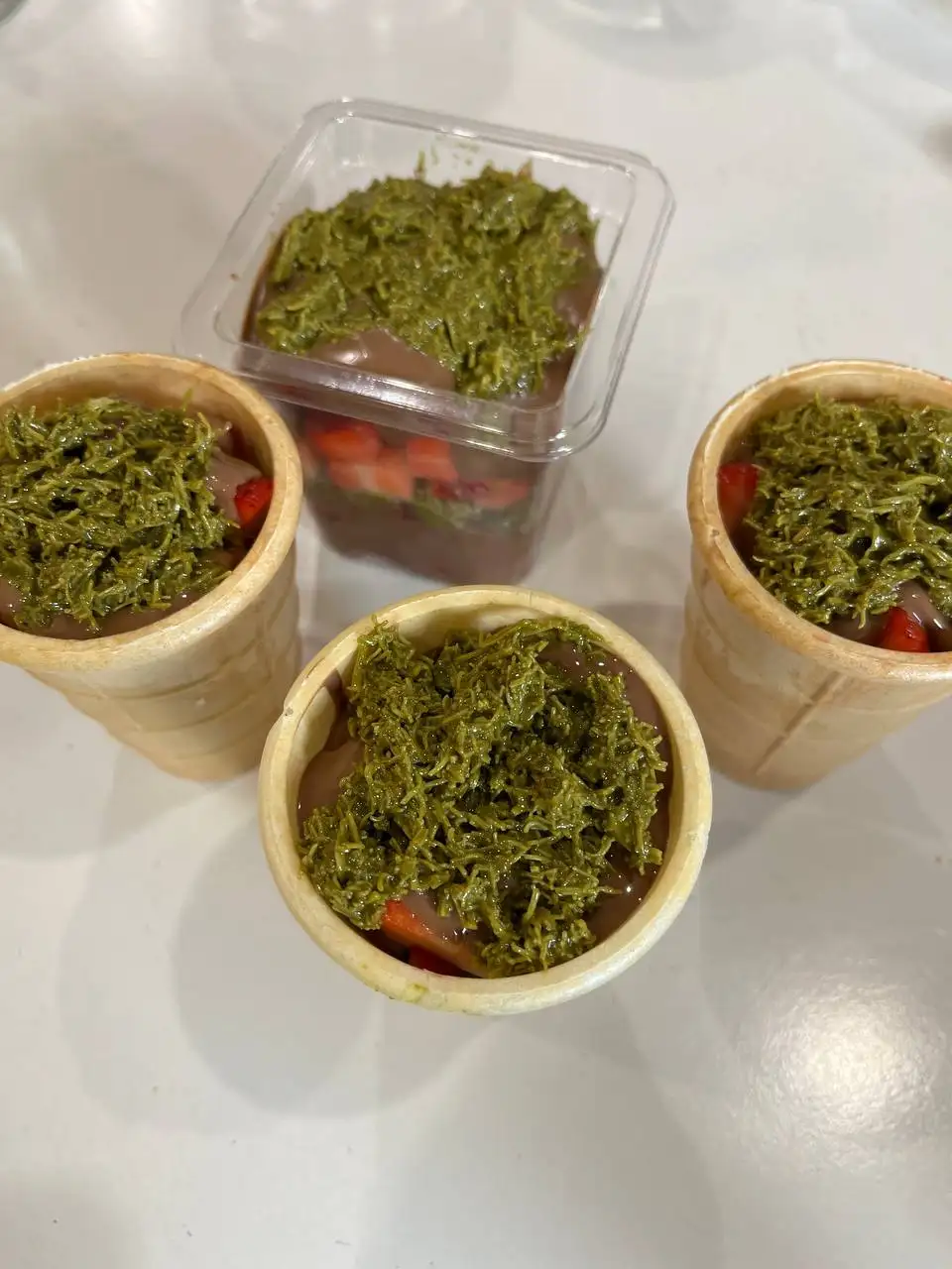 Клубника в шоколаде и десерты от VOYAGEBERRY - Товары и подарки (Услуги) в Иркутск