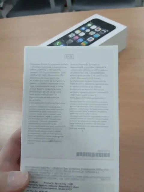 Продам iPhone 5S в идеальном состоянии - Электроника в Екатеринбург