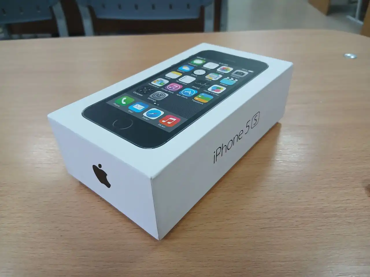 Продам iPhone 5S в идеальном состоянии - Смартфоны (Электроника) в Екатеринбург