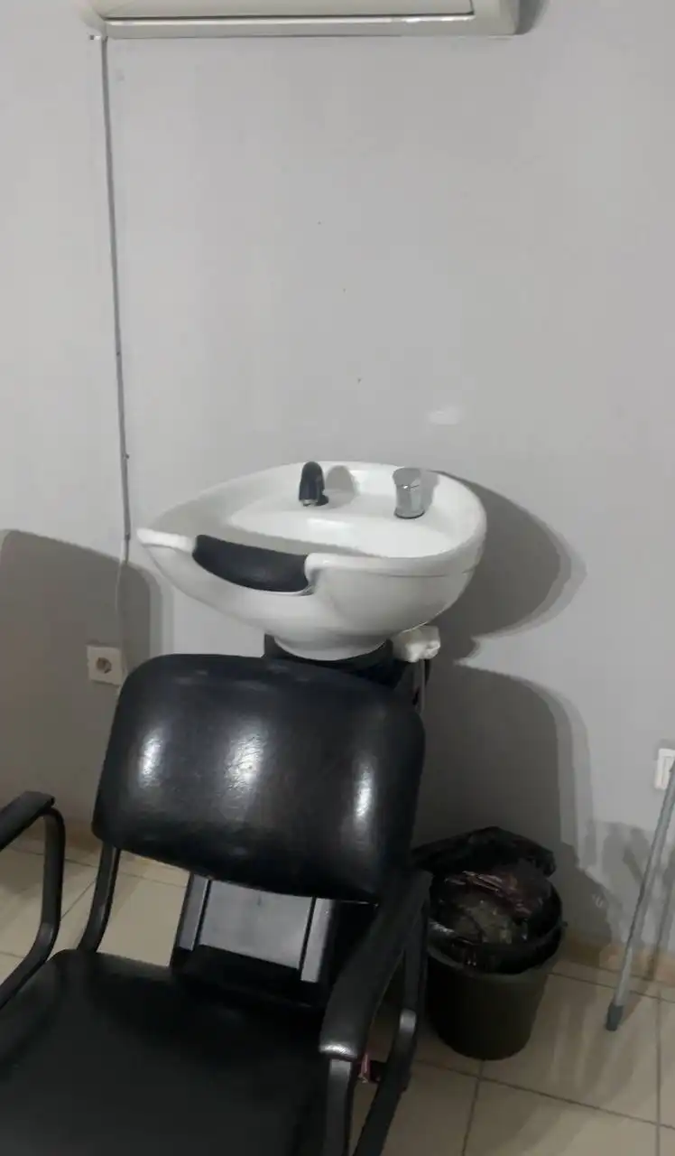 Продажа мебели и оборудования для салона красоты