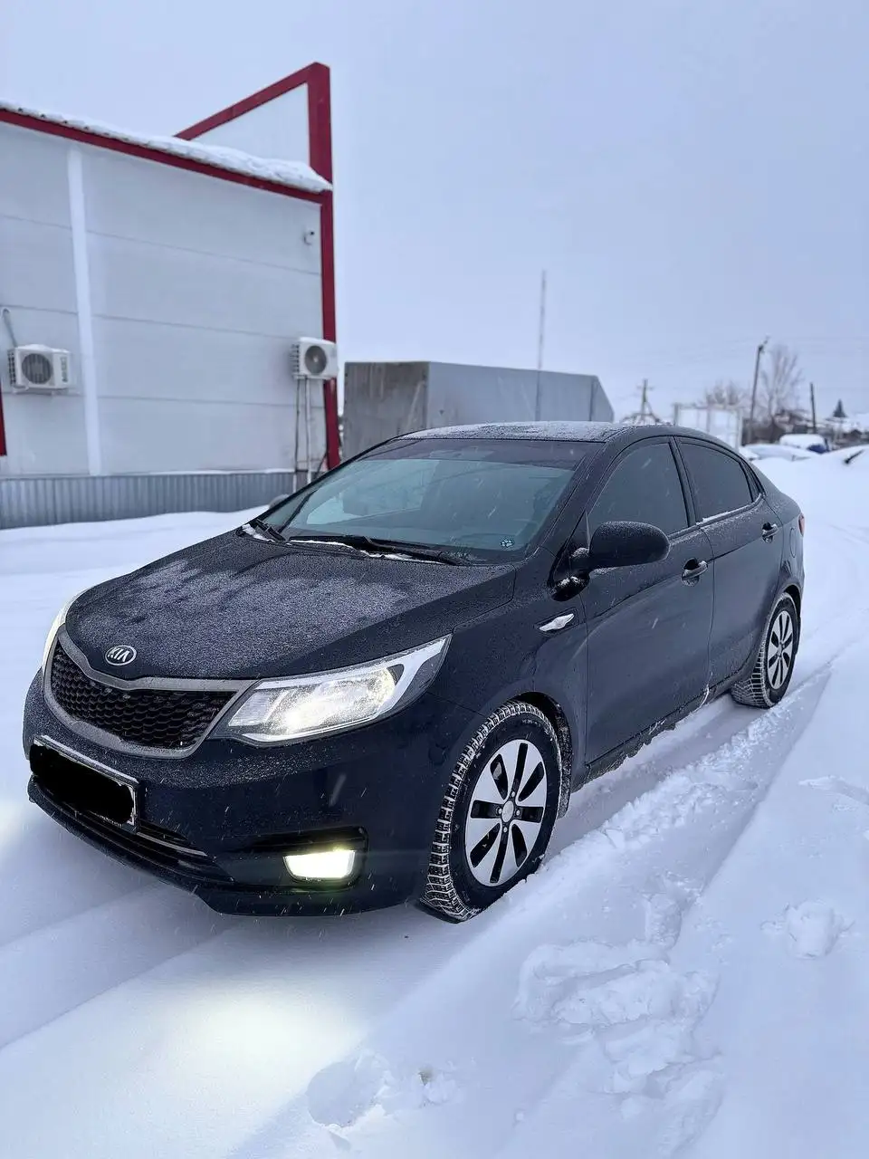 Kia Rio 2015 года выпуска - Легковые автомобили (Авто) в Нижнекамск