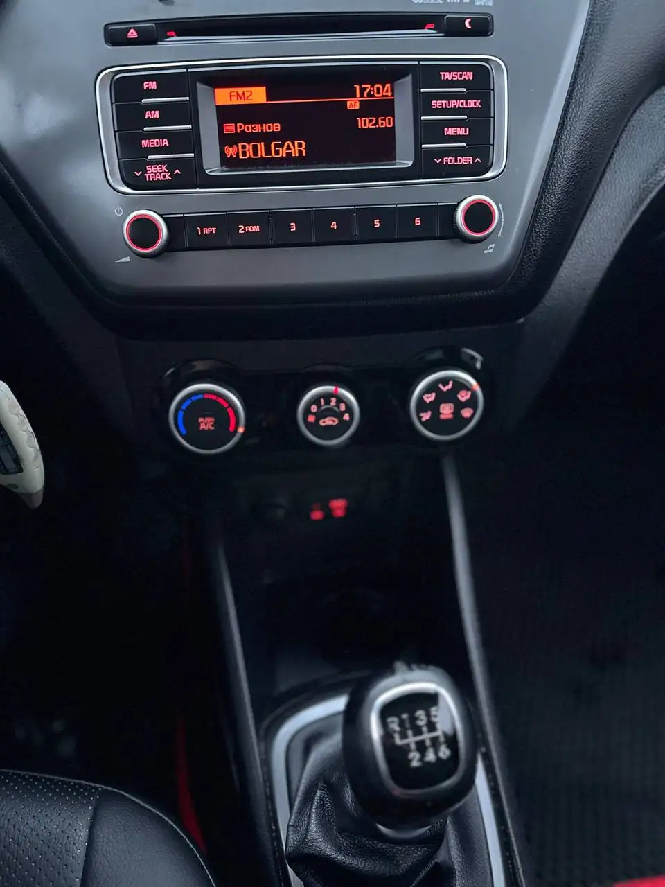 Kia Rio 2015 года выпуска - Легковые автомобили (Авто) в Нижнекамск