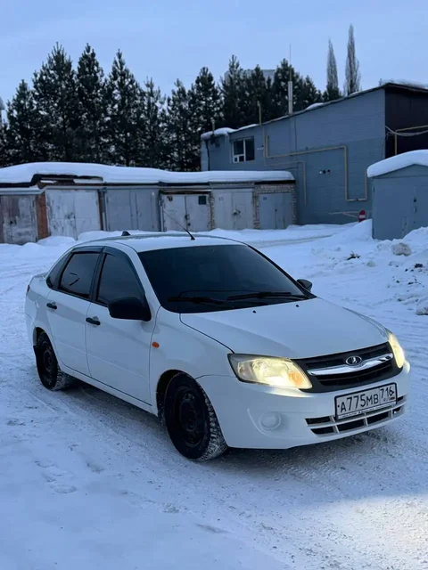 Продажа Лада Гранта 2016 года выпуска - УАЗ Патриот в Уфа