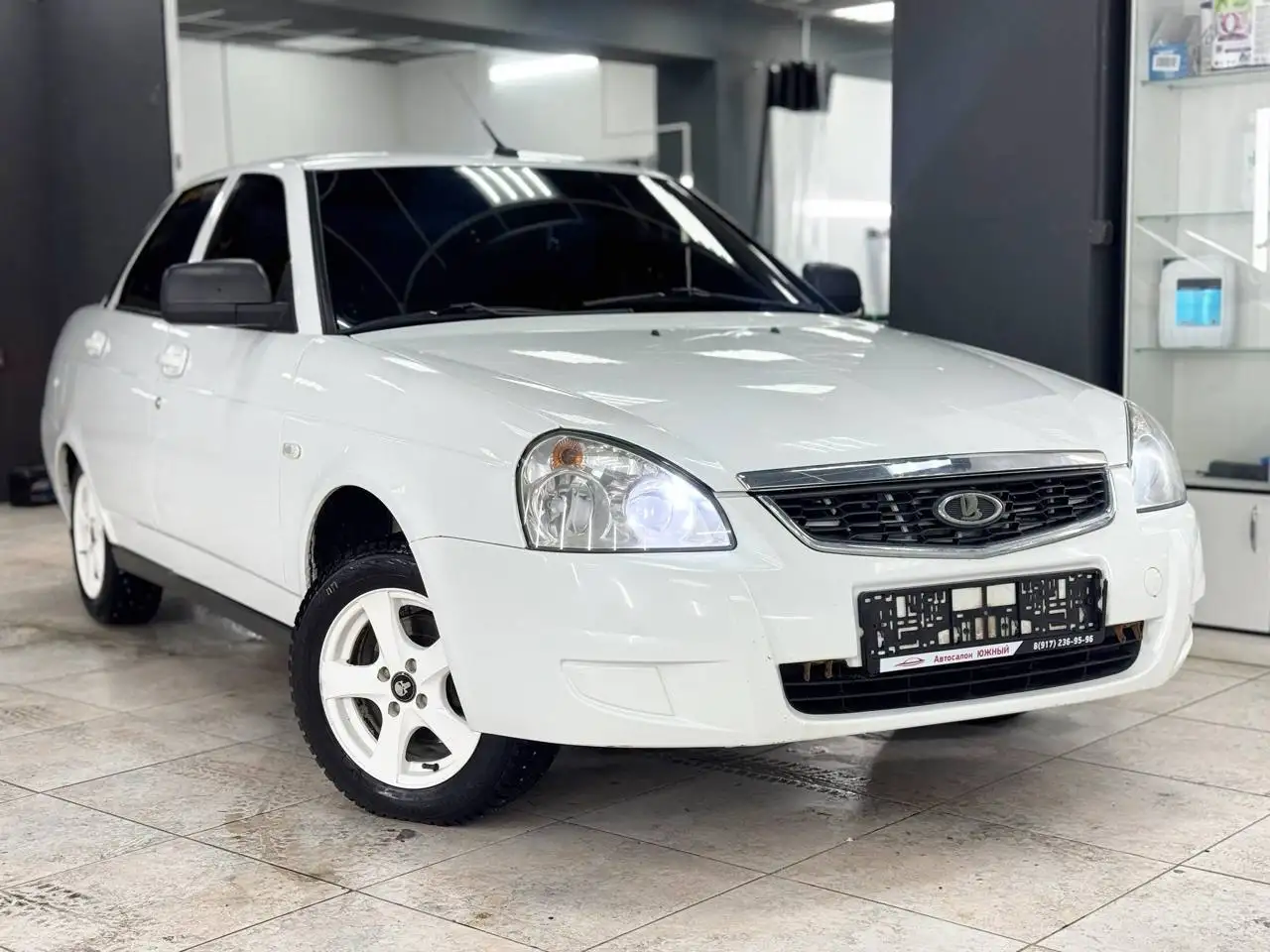 Продажа Lada Priora 2013 года в идеальном состоянии - Легковые автомобили (Авто) в Нижнекамск