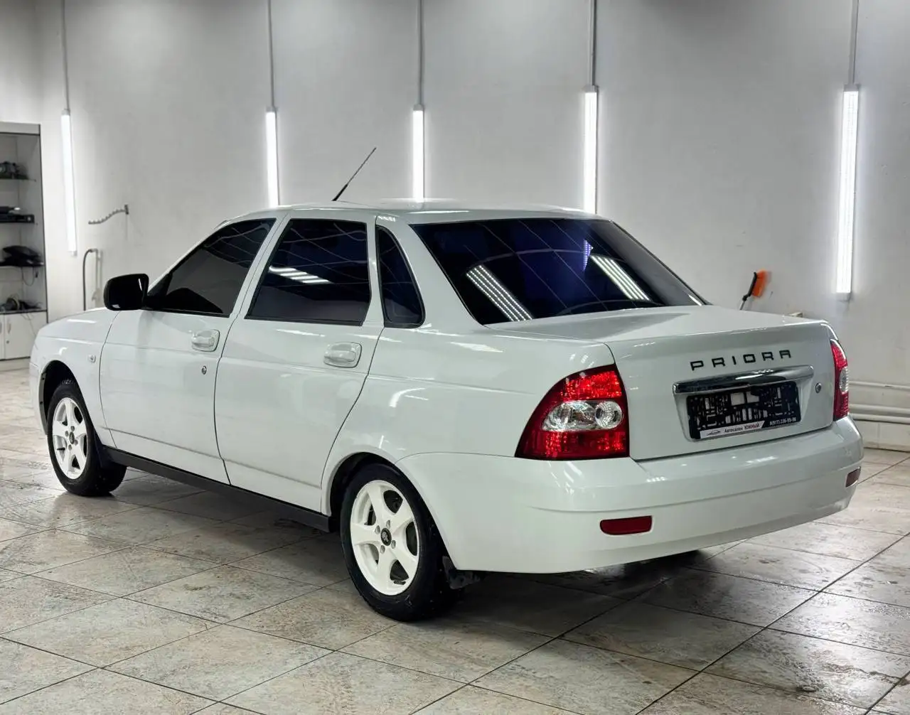 Продажа Lada Priora 2013 года в идеальном состоянии - Легковые автомобили (Авто) в Нижнекамск