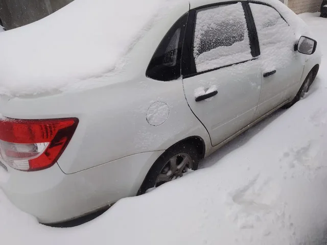 Продам Lada Granta - Легковые автомобили в Уфа