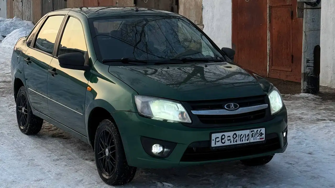 Продажа Lada Granta 2015 года в Стерлитамаке - Легковые автомобили (Авто) в Стерлитамак
