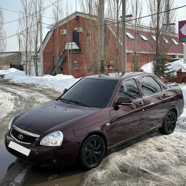 Продам Lada Priora 2 2014 года в цвете Портвейн - BMW в Стерлитамак