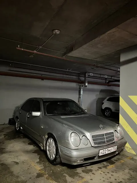 Продажа автомобиля Ford Explorer 1995 года - Lada Priora в Уфа