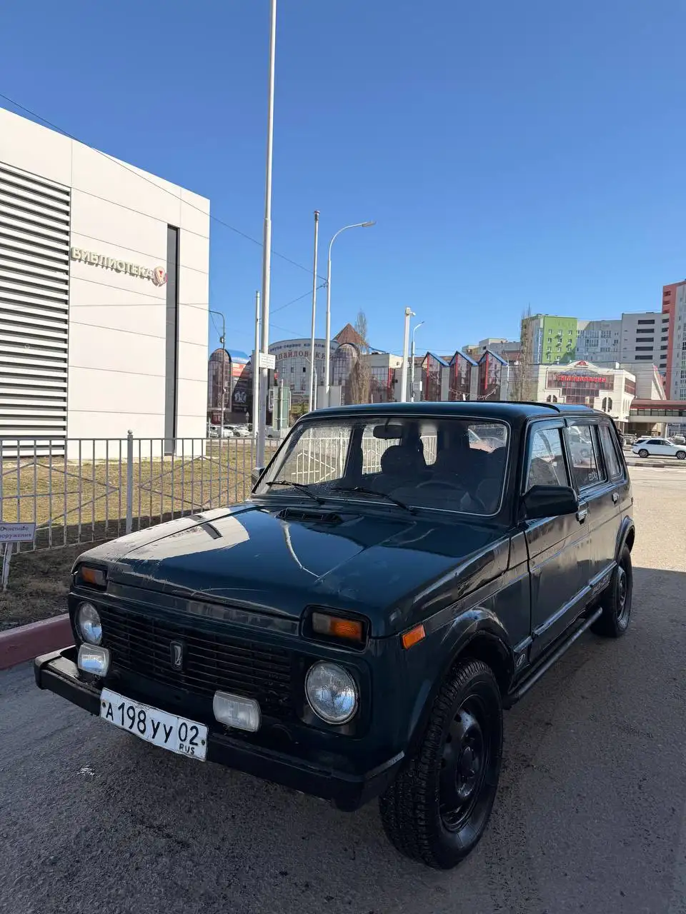 NIVA 4x4 2000 года выпуска в отличном состоянии - Внедорожники (Авто) в Уфа