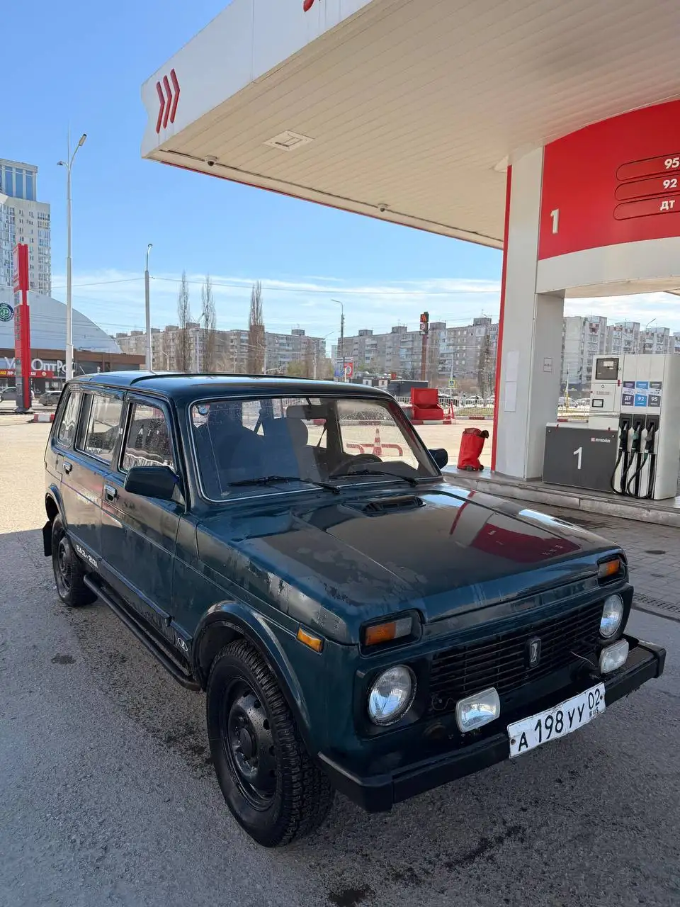 NIVA 4x4 2000 года выпуска в отличном состоянии - Внедорожники (Авто) в Уфа