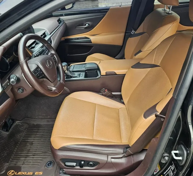 Lexus ES 2018 бизнес-седан - Авто в Уфа