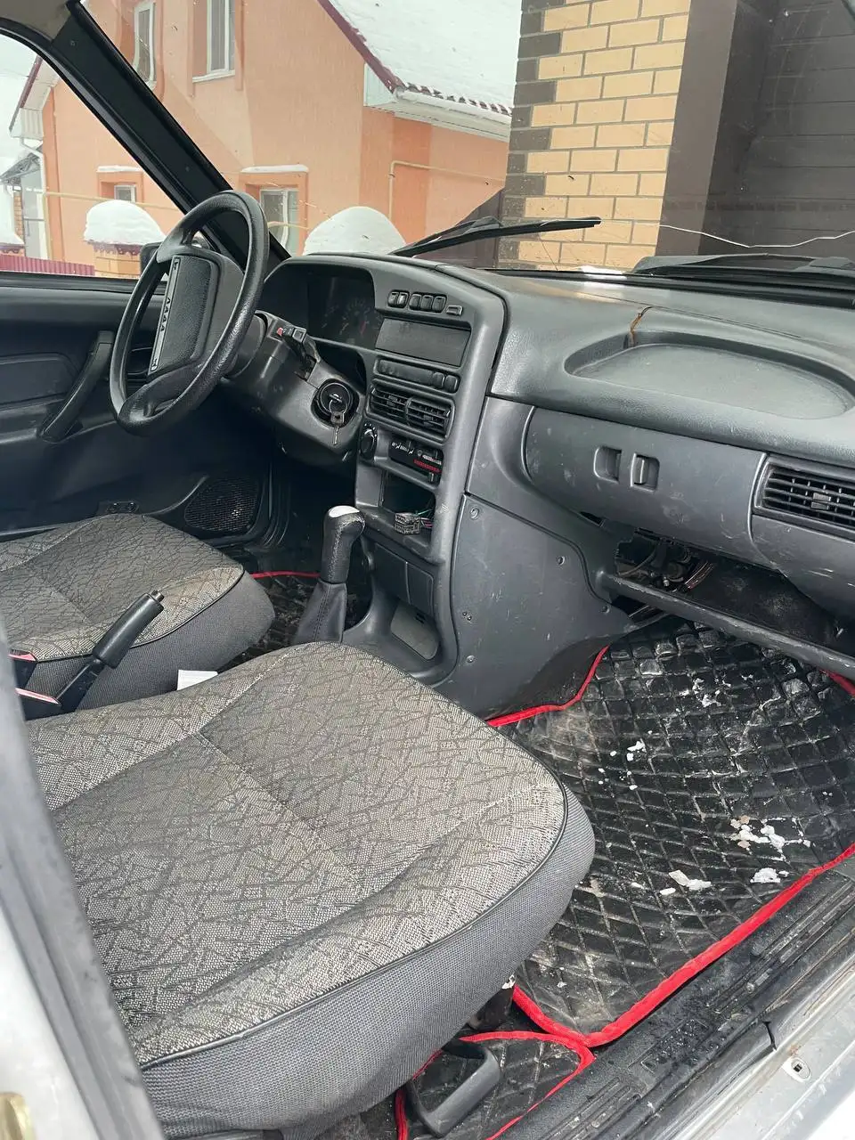 Дно, пороги, стаканы идеал, мотор капиталился, салон хороший - Автомобили с пробегом (Авто) в Уфа