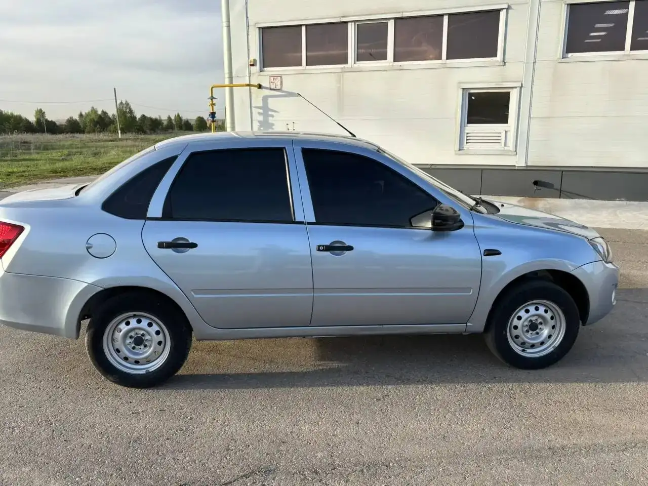 Лада Гранта 2013 - Легковые авто (Авто) в Елабуга