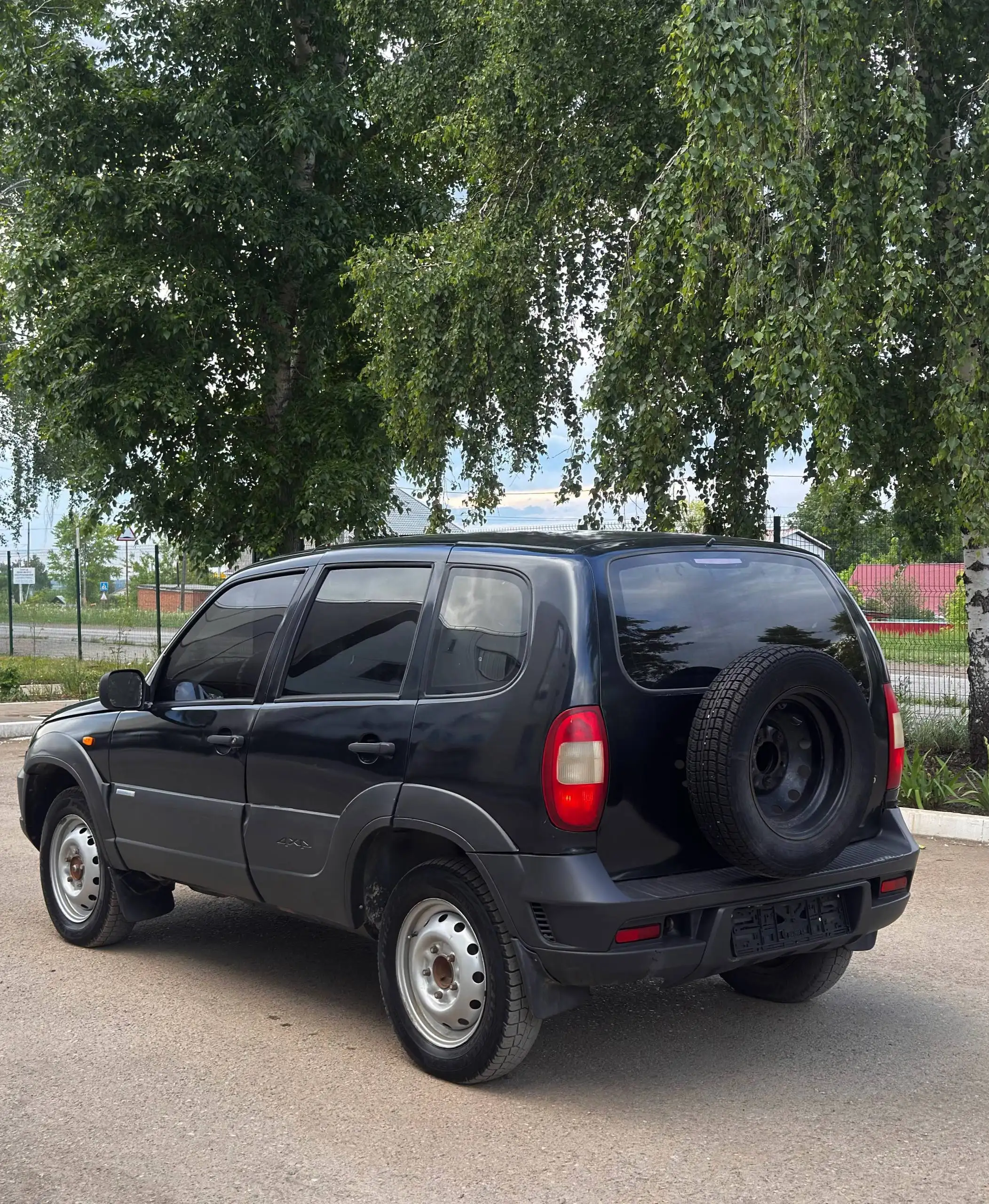Chevrolet Niva 2010 - Внедорожники (Авто) в Туймазы