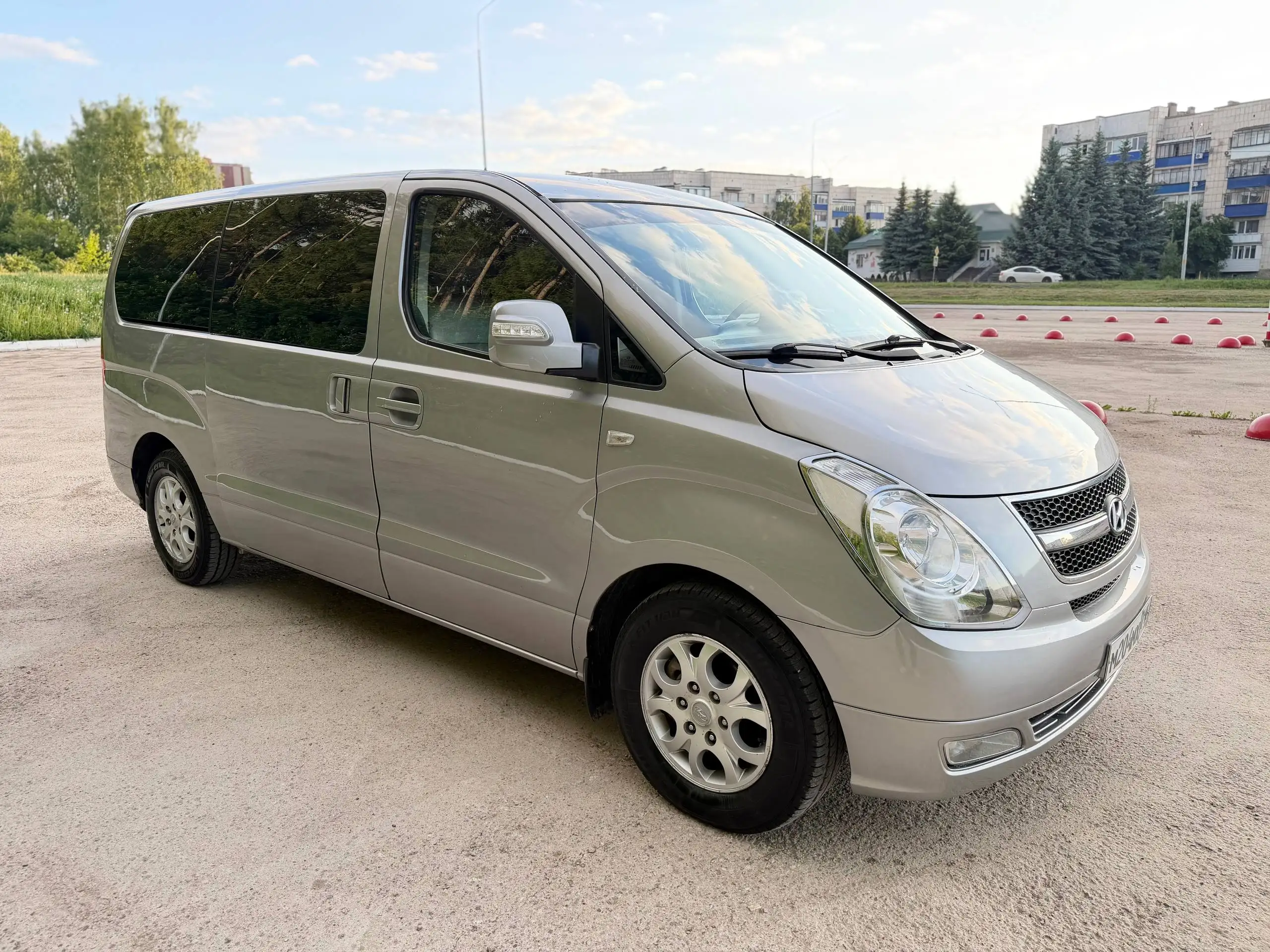 Hyundai Grand Starex 2011, 9 мест - Авто в Туймазы