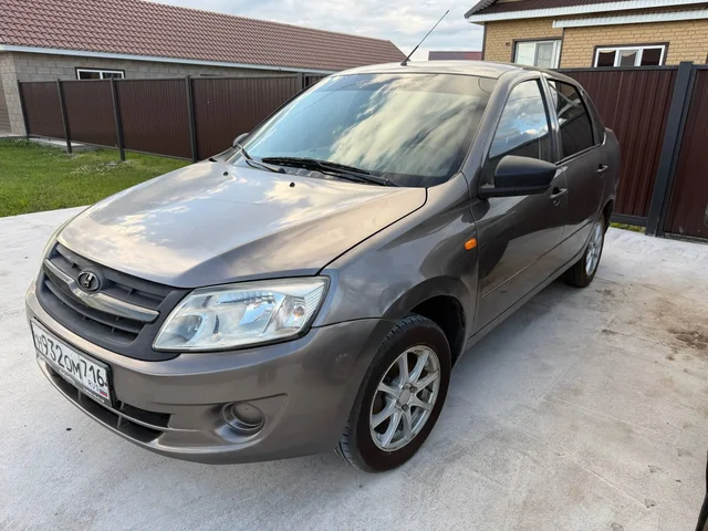 Lada Granta 2015 года с ЭУР и обогревом - частное объявление в Уфа