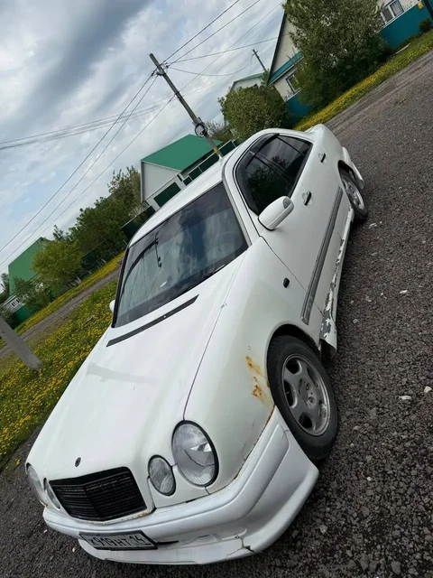 Мерседес 210 1995 года - Документы на авто в Уфа