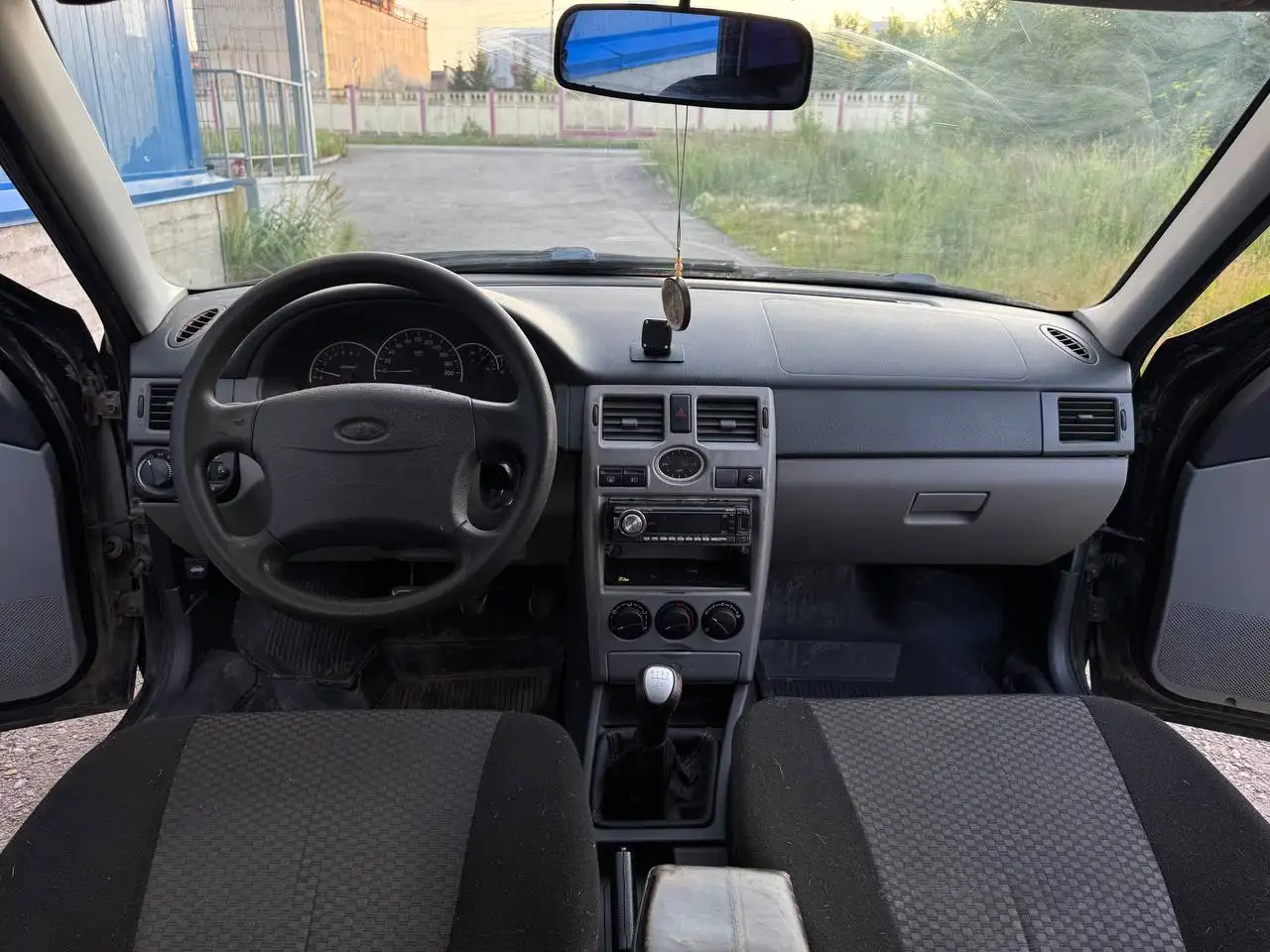 Лада Приора 2010 года - Легковые автомобили (Авто) в Уфа