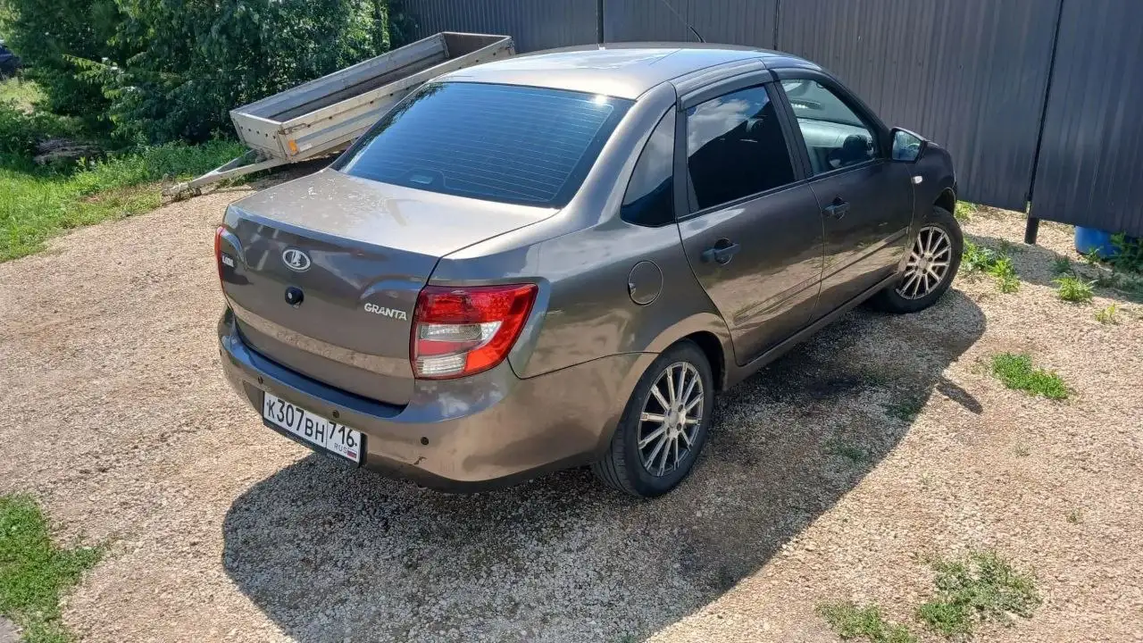 Lada Granta 2015 - Легковые автомобили (Авто) в Черемшан