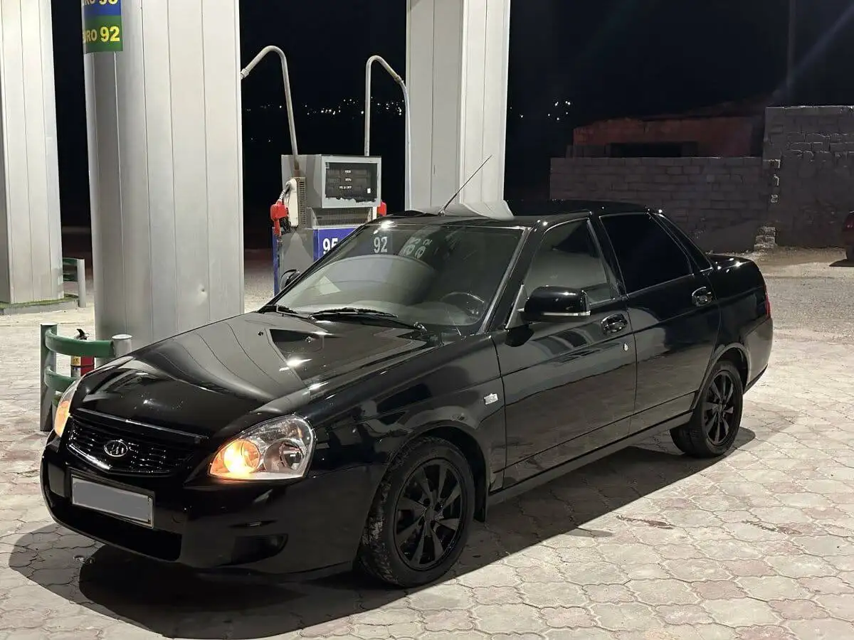 Автомобиль 2011 года - Легковые автомобили (Авто) в Набережные Челны