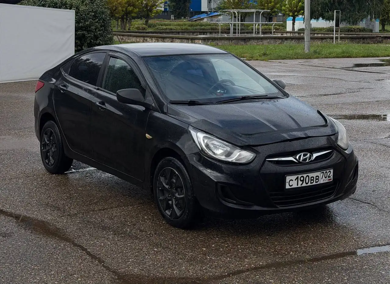 Hyundai Solaris 2011, 1.4 MT - Легковые автомобили (Авто) в Набережные Челны