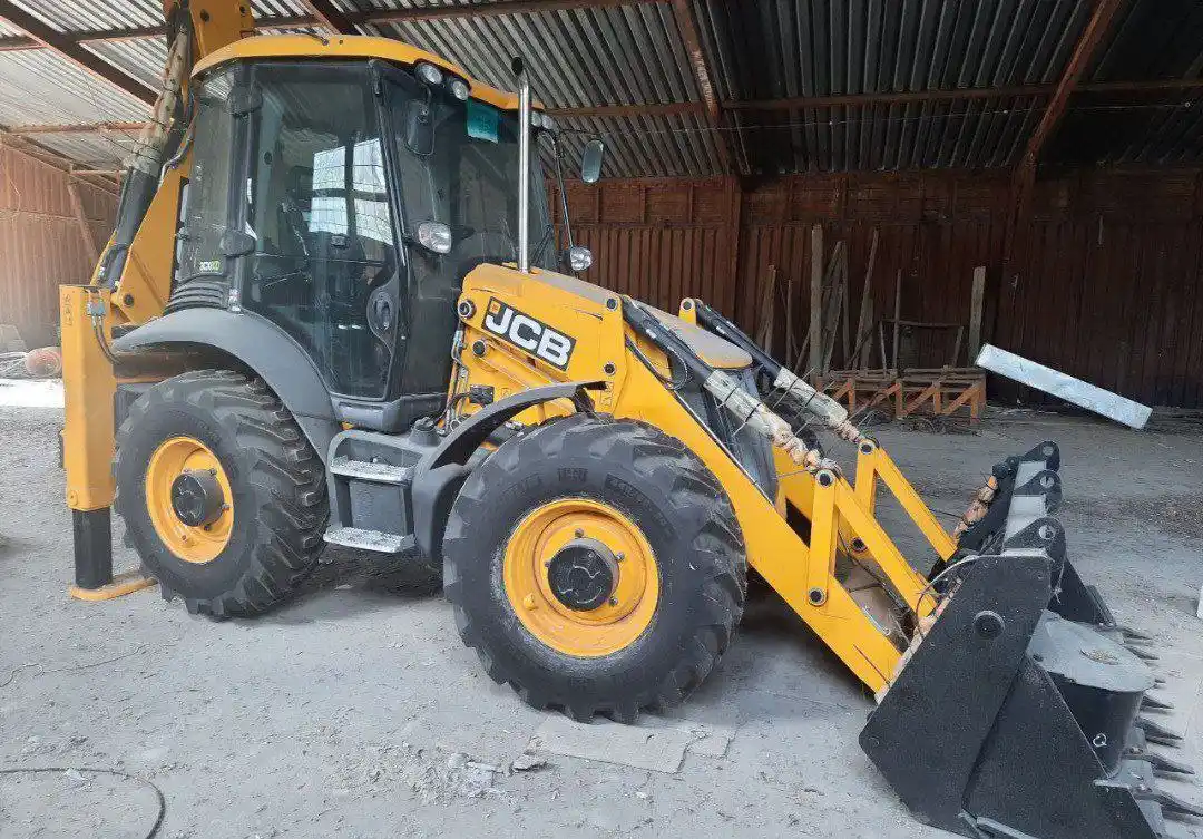 Экскаватор-погрузчик JCB 4CX и 3CX - Запчасти в Москва
