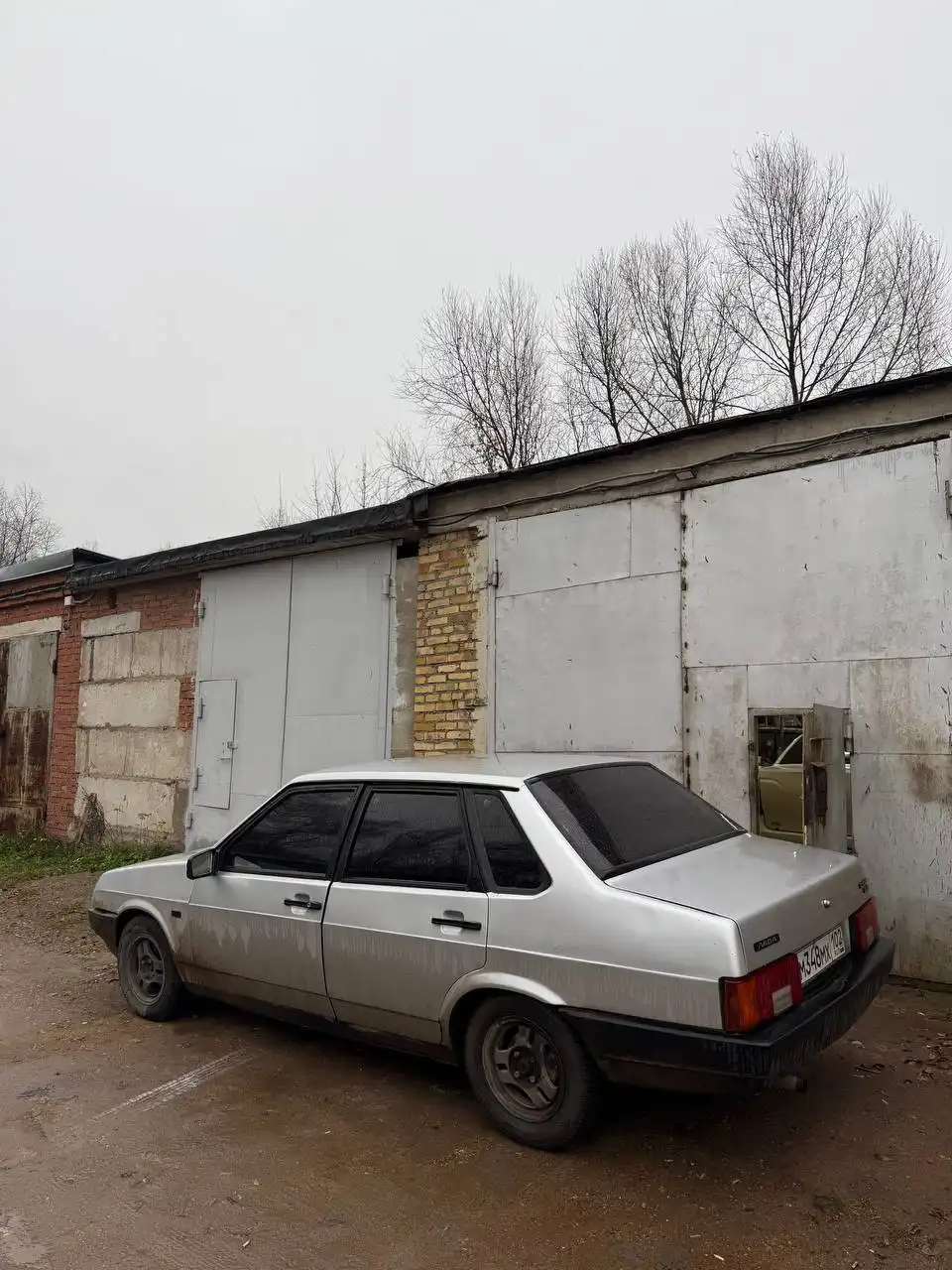 Автомобиль 2003 года инжектор