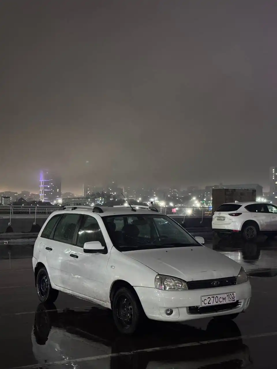 Продажа Лада Калина 2012 года в комплектации люкс