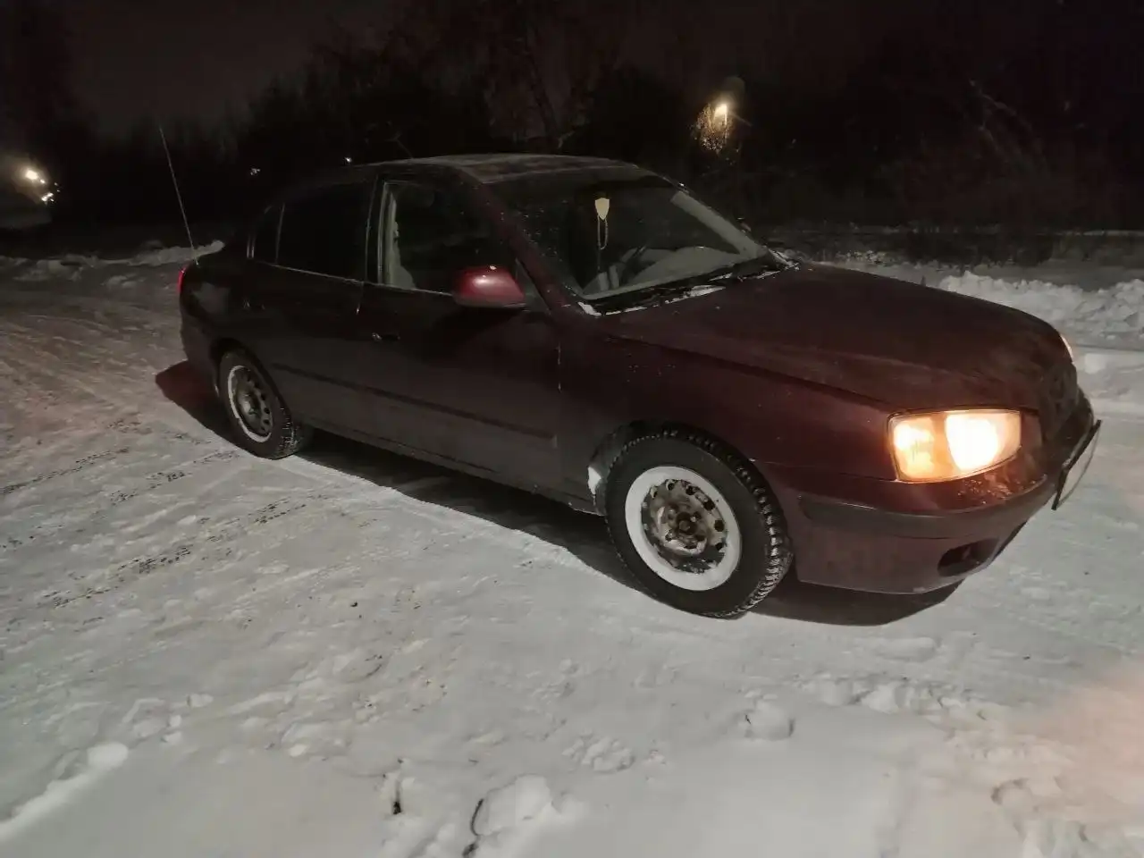 Hyundai Elantra 2001 автомат в отличном состоянии