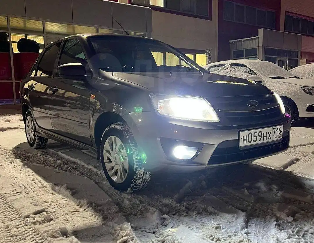 Продам Lada Granta 2014 года в отличном состоянии
