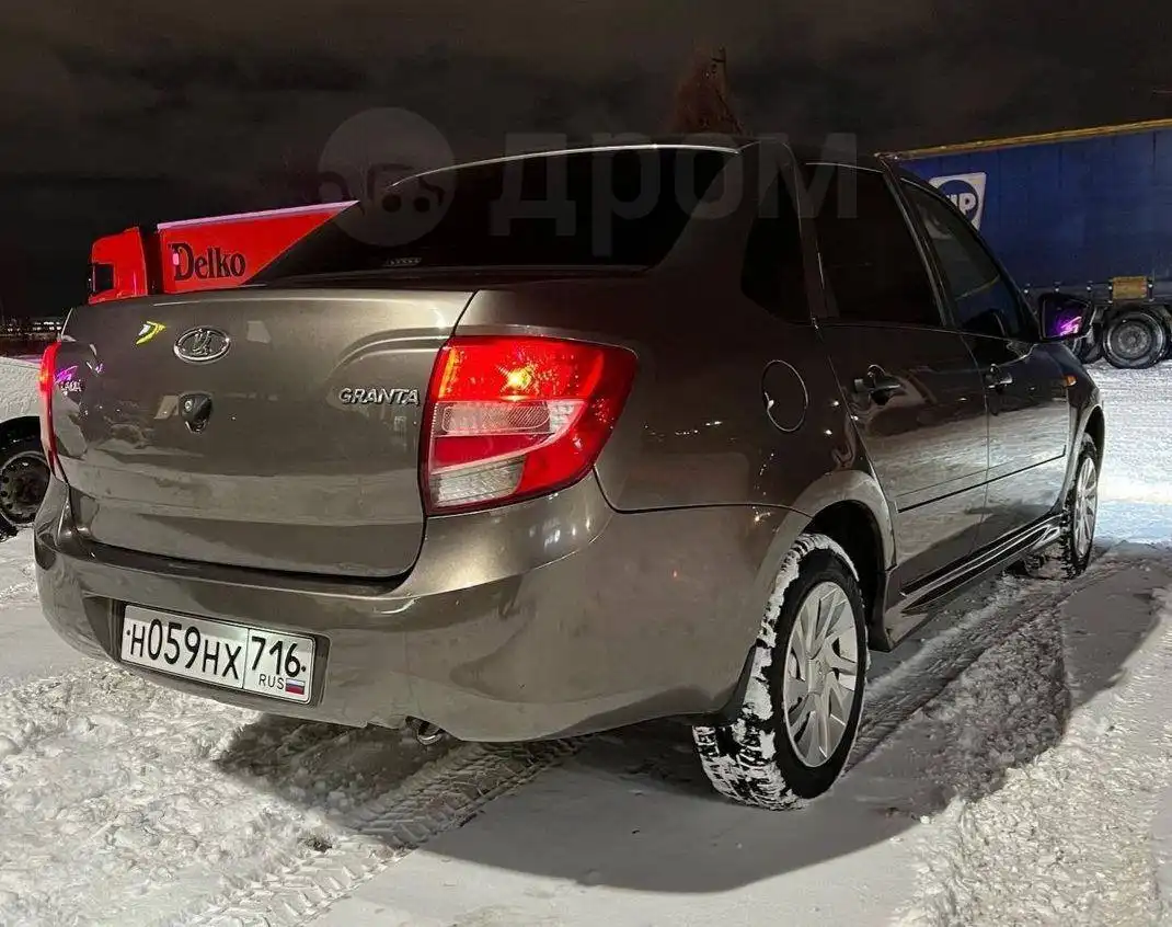Продам Lada Granta 2014 года в отличном состоянии