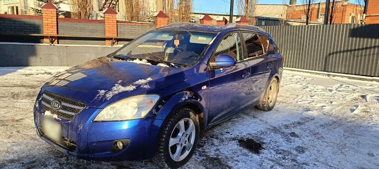 Автомобиль в хорошем состоянии для своих лет - Авто в Уфа