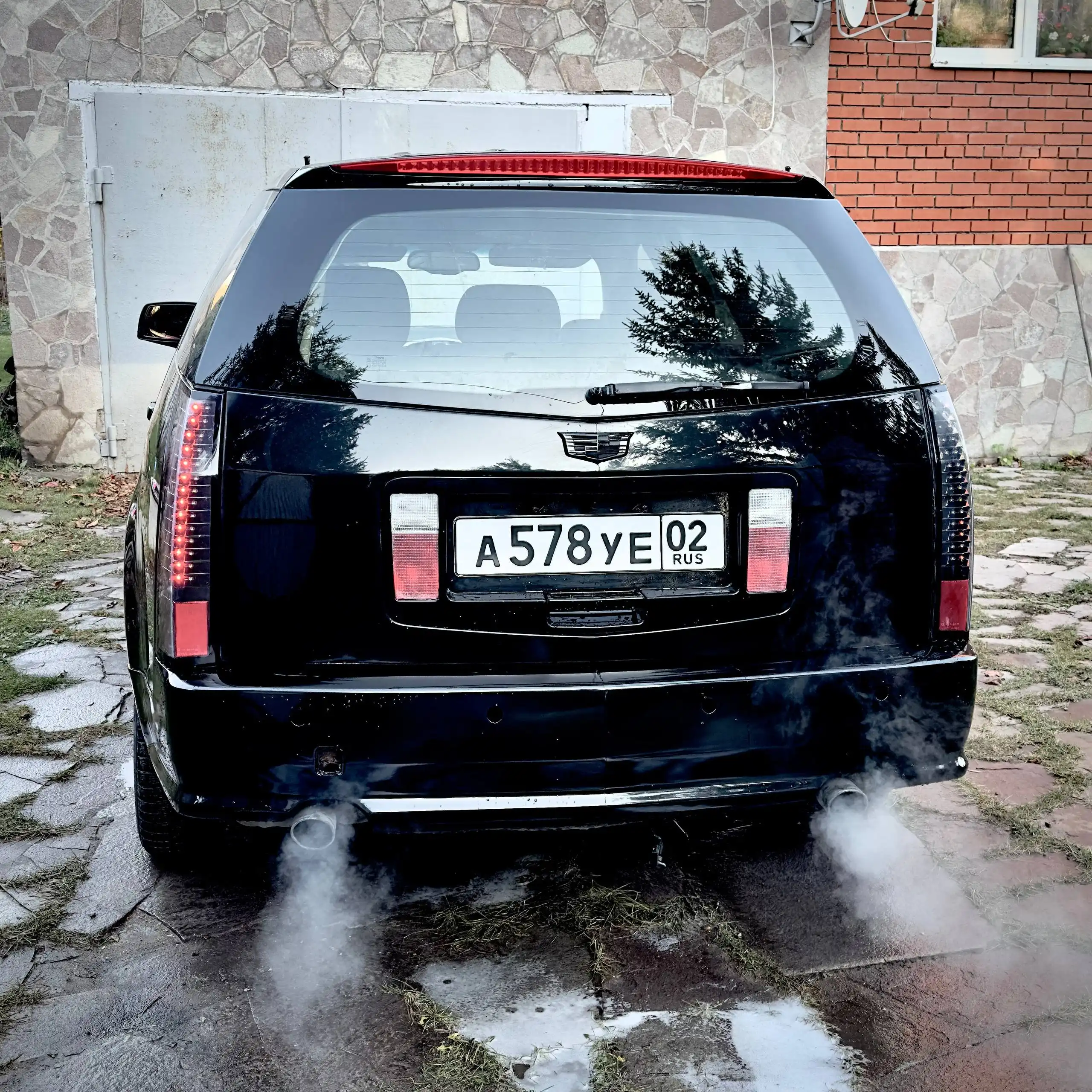 Продажа Cadillac SRX 2007 года выпуска в хорошем состоянии