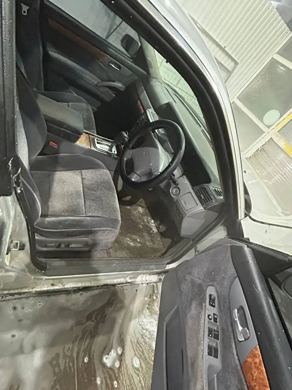 Продажа Nissan Cedric 1999 года