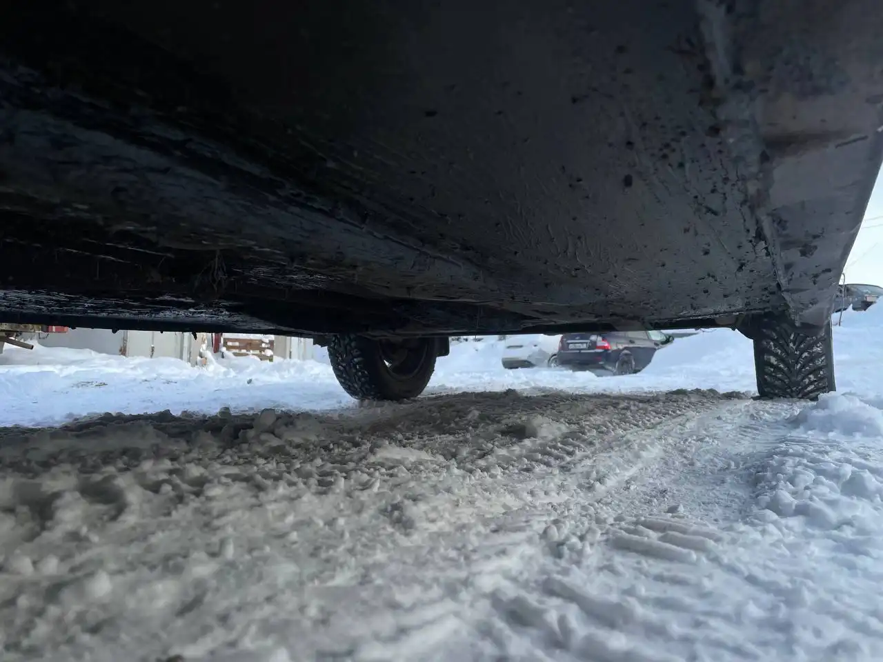 Продажа автомобиля 9-10 года с кондиционером