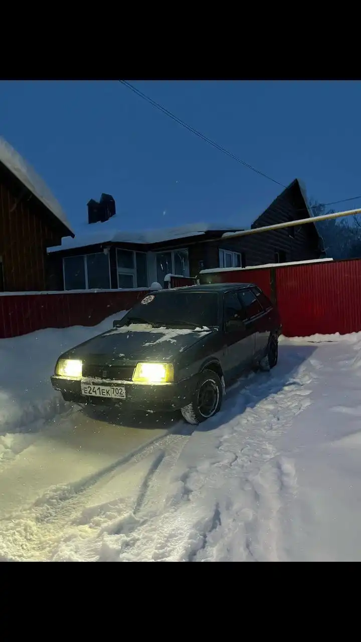 Продажа ВАЗ 2109 инжектор 2003 года