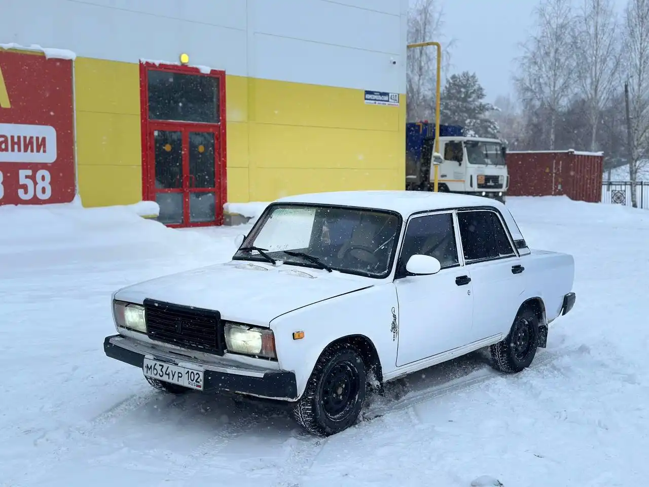 ВАЗ 2107 инжектор в отличном состоянии