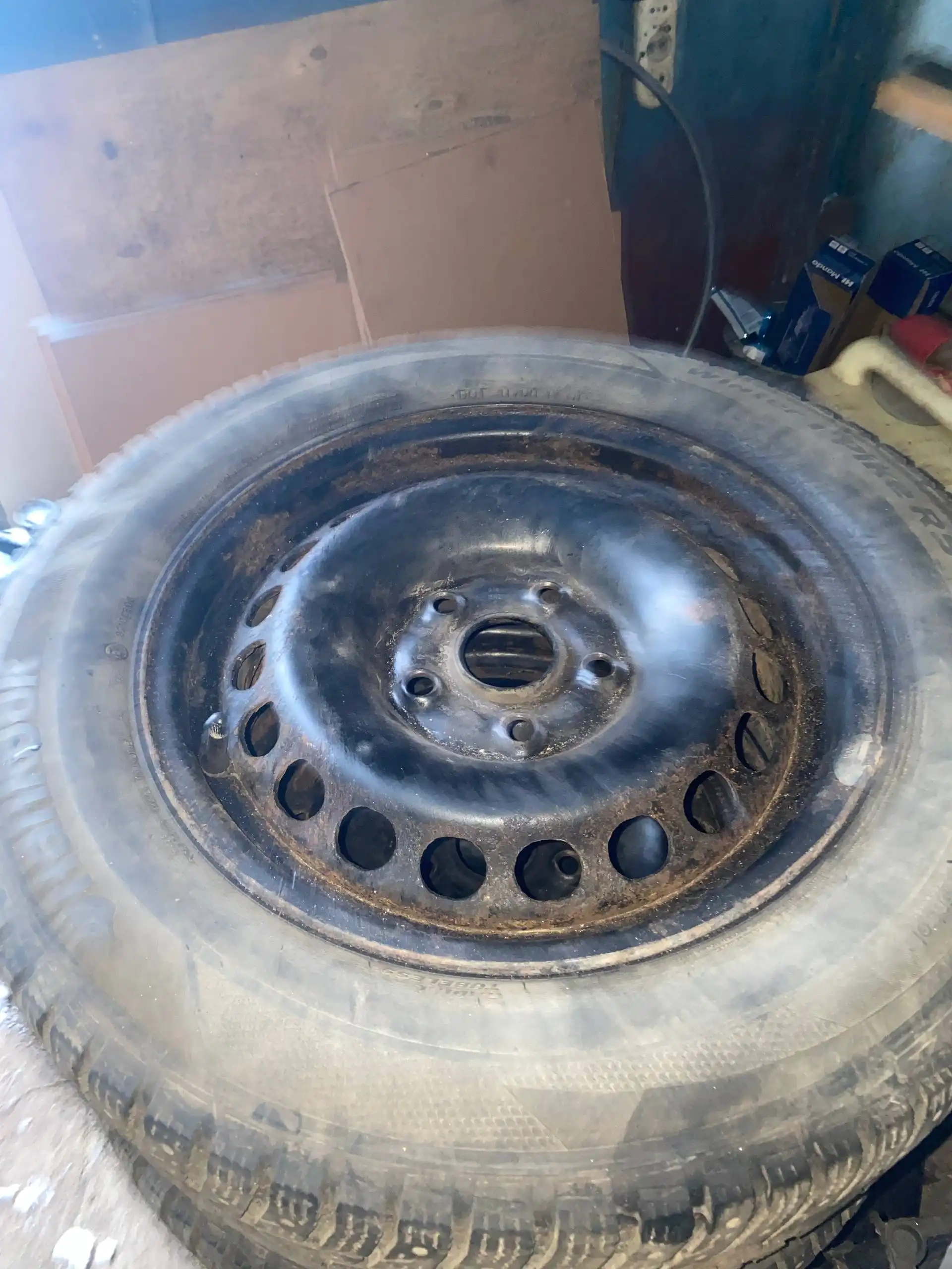 Зимние колеса 195/65/15 5*112