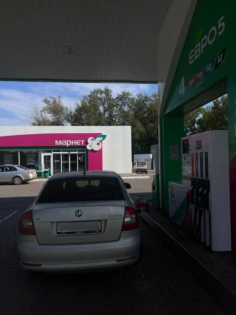 Skoda Octavia 2012 года, 1.6, 102 л.с., МКПП