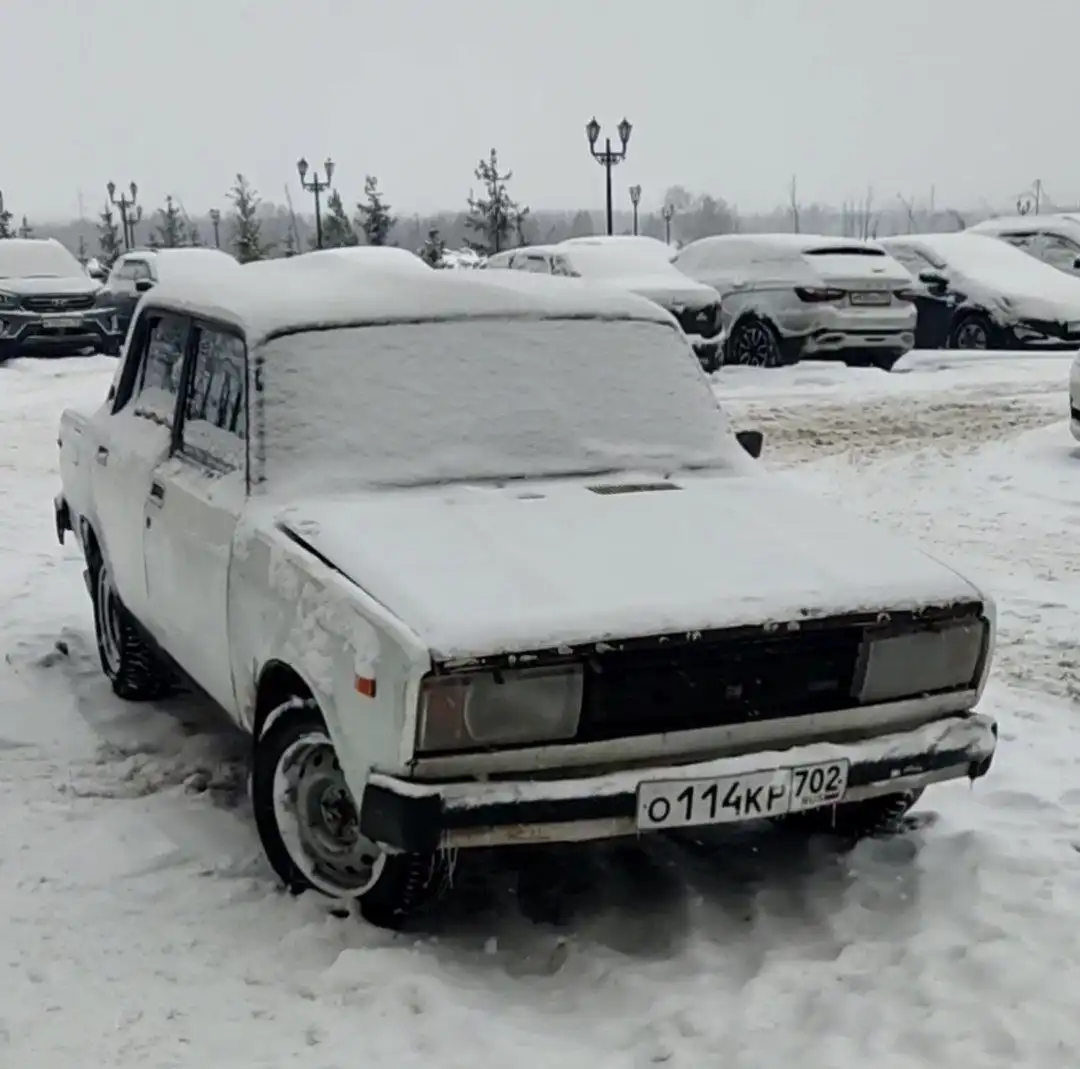 ВАЗ 2105 с неисправным двигателем на запчасти или ремонт