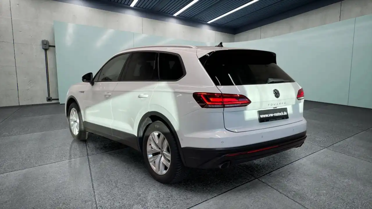 Volkswagen Touareg 2020 - Авто в Уфа