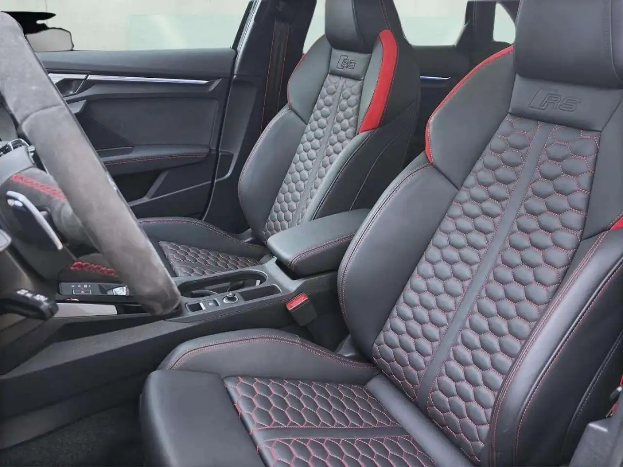 Audi RS3 2024 с пробегом 7 000 км - Легковые автомобили (Авто) в Уфа