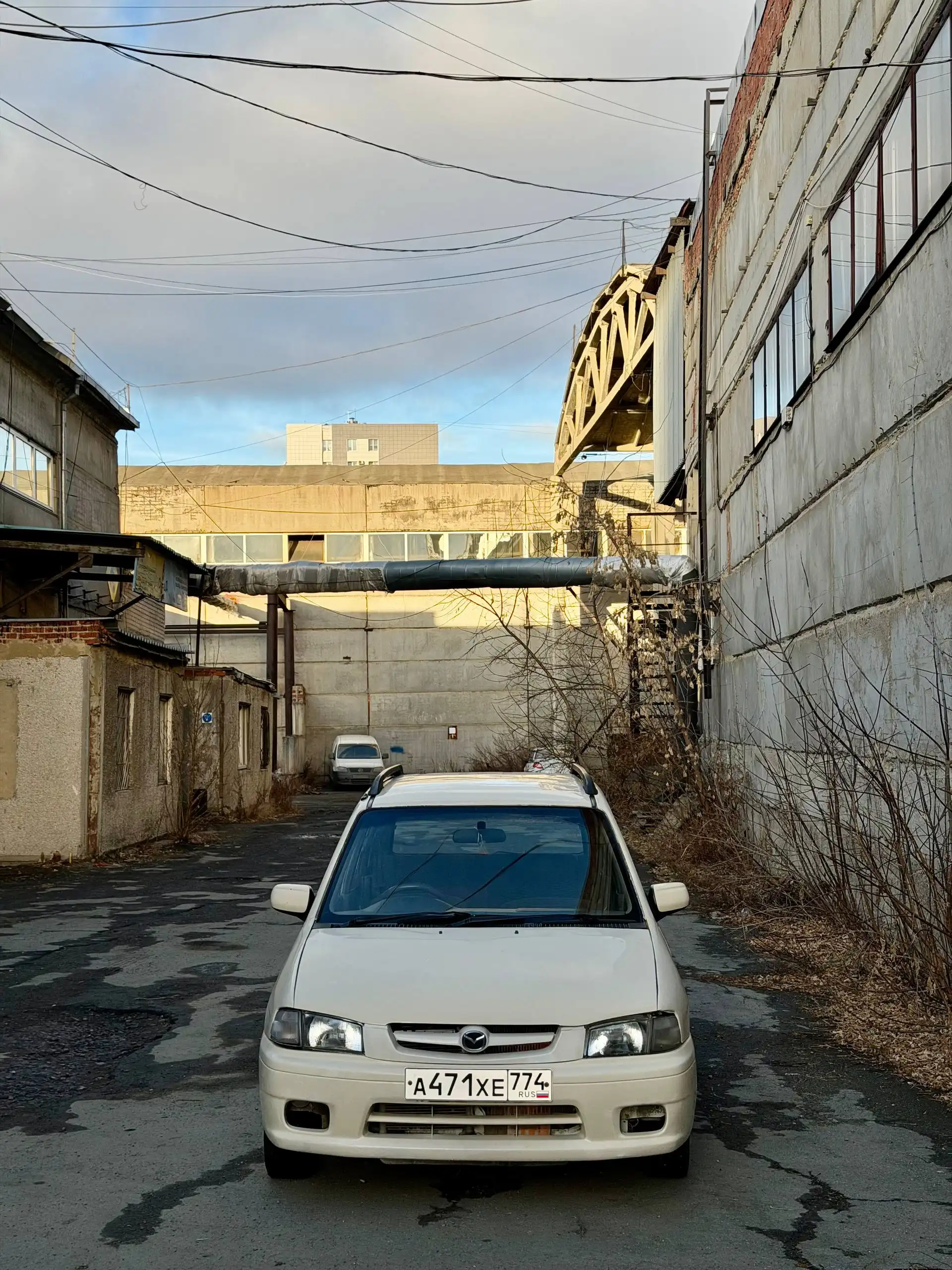 Продажа Mazda Demio 1999 года