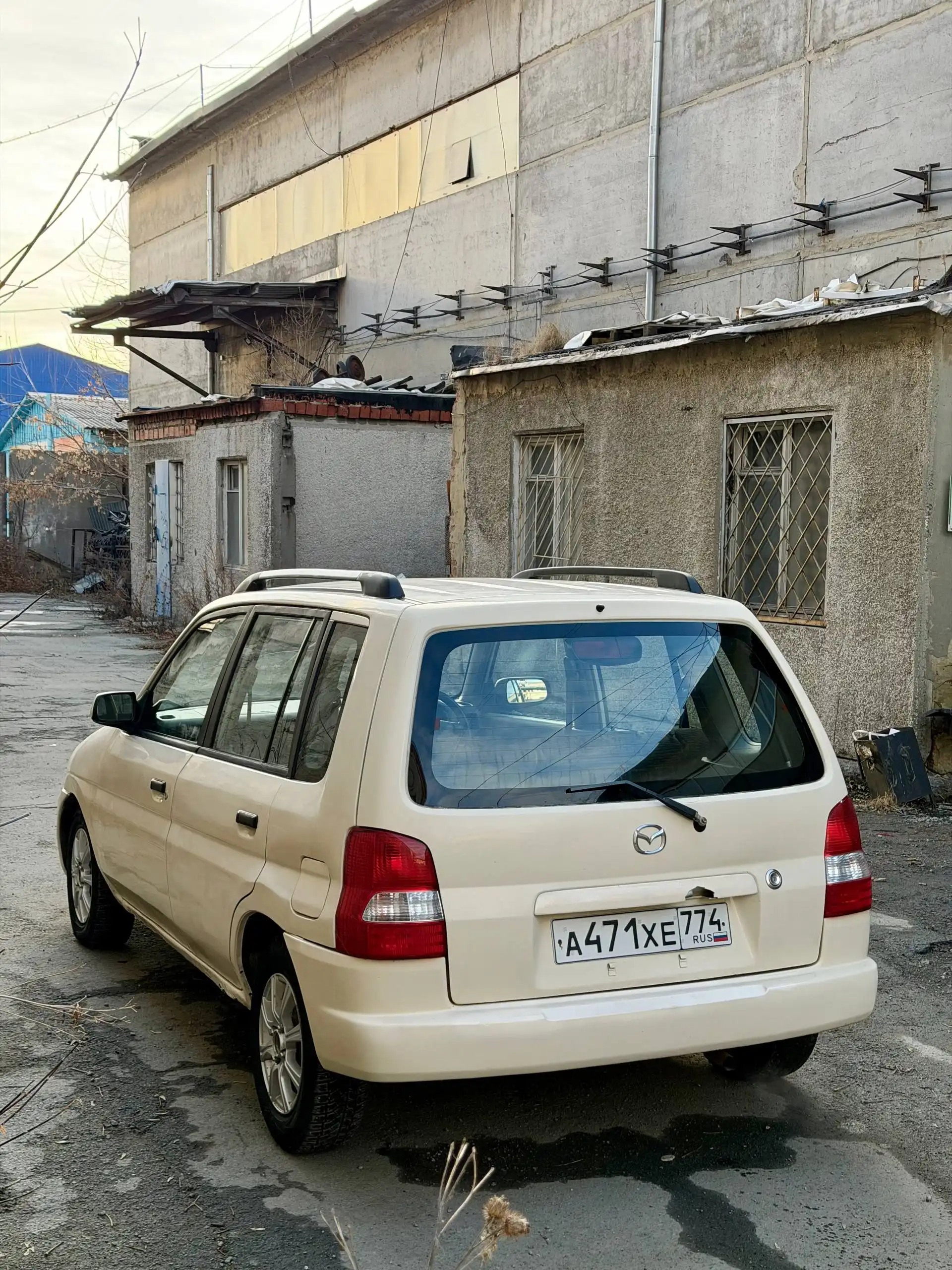 Продажа Mazda Demio 1999 года