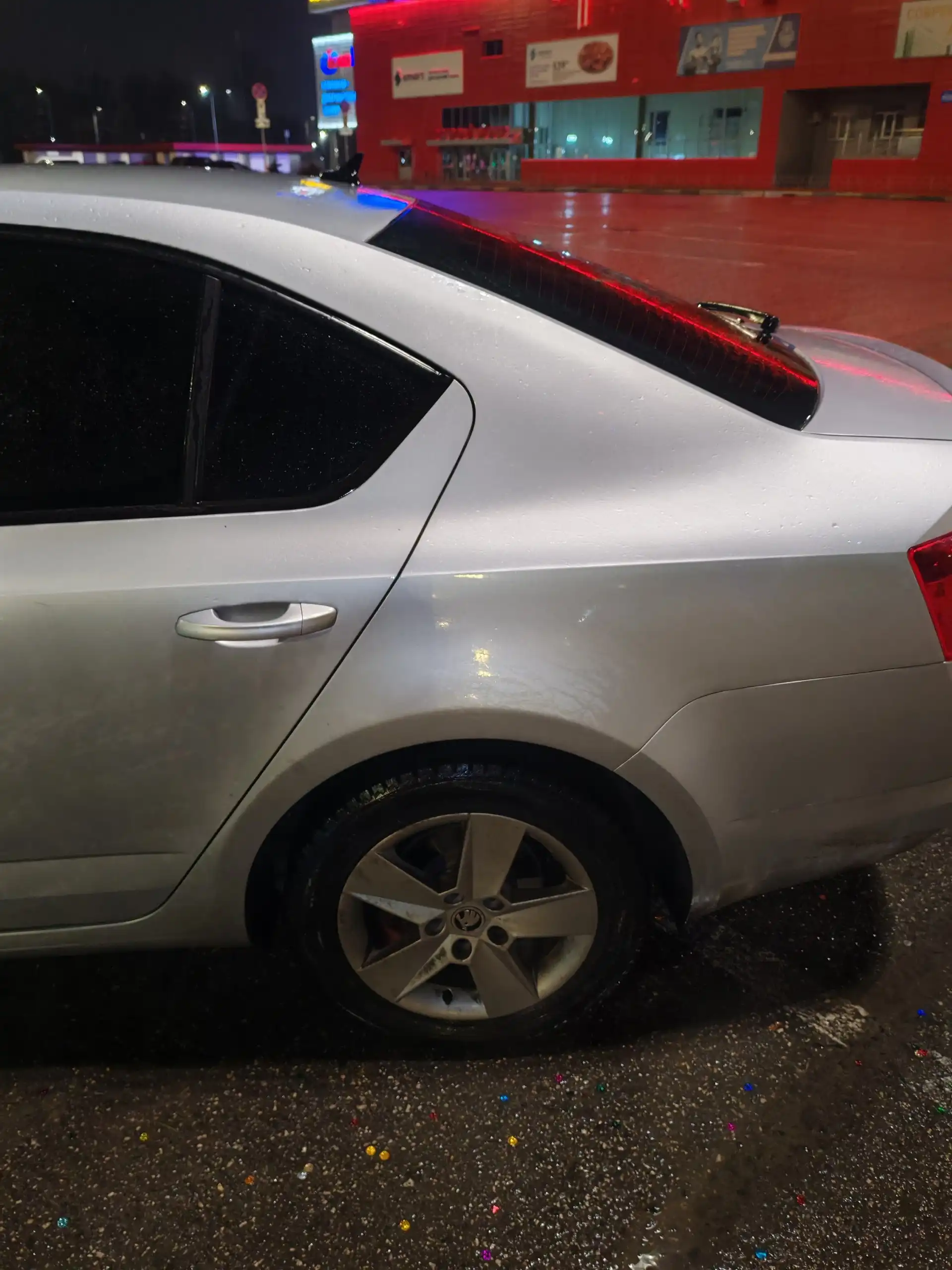 Продажа Шкода Октавия А7 2013 года с двигателем 1.8 TSI