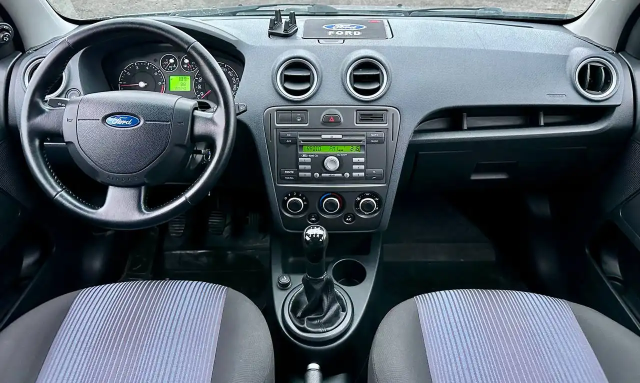 Продажа автомобиля Фьюжн 8 год 1.6