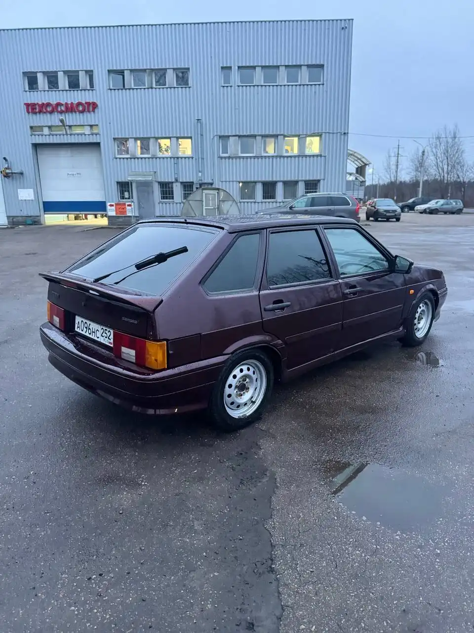 Продается автомобиль 2013 года, 8-клапанный, отличное состояние