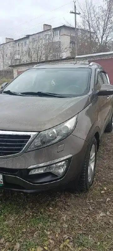 Автомобиль 2012 года, 2 литра, автомат