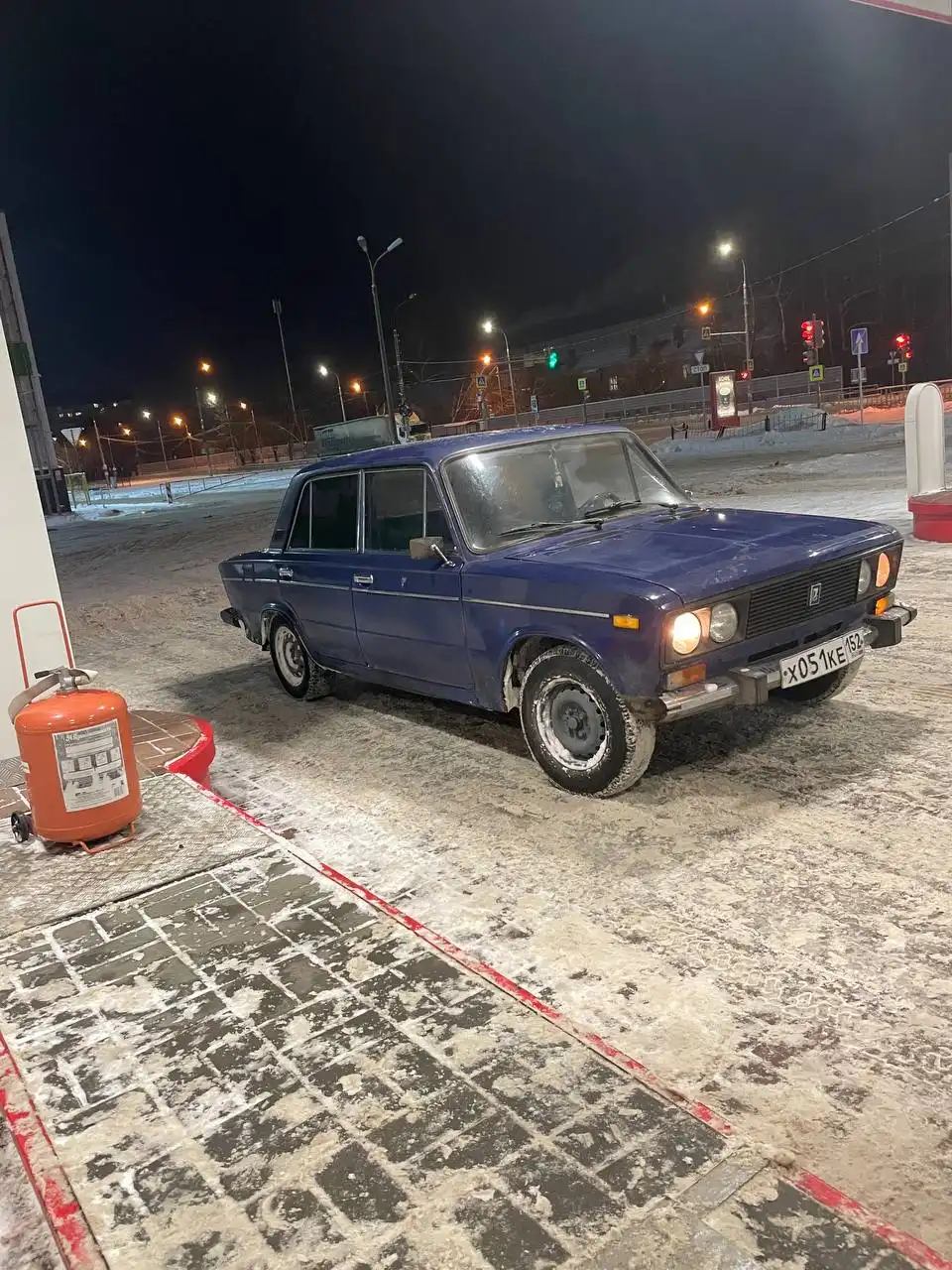 Автомобиль с 4-ступенчатой коробкой передач в хорошем состоянии